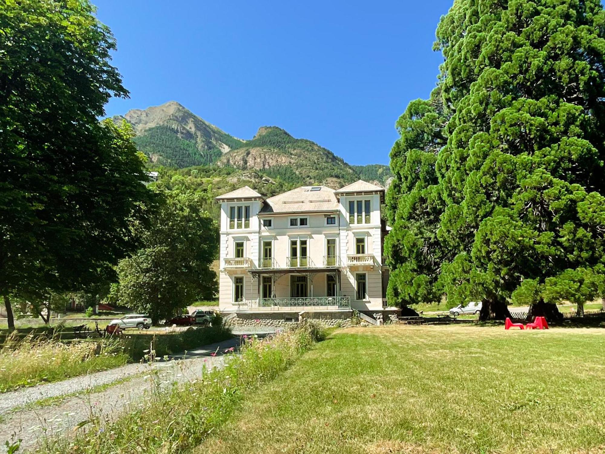Suite Dans Villa Mexicaine Jausiers Exterior foto